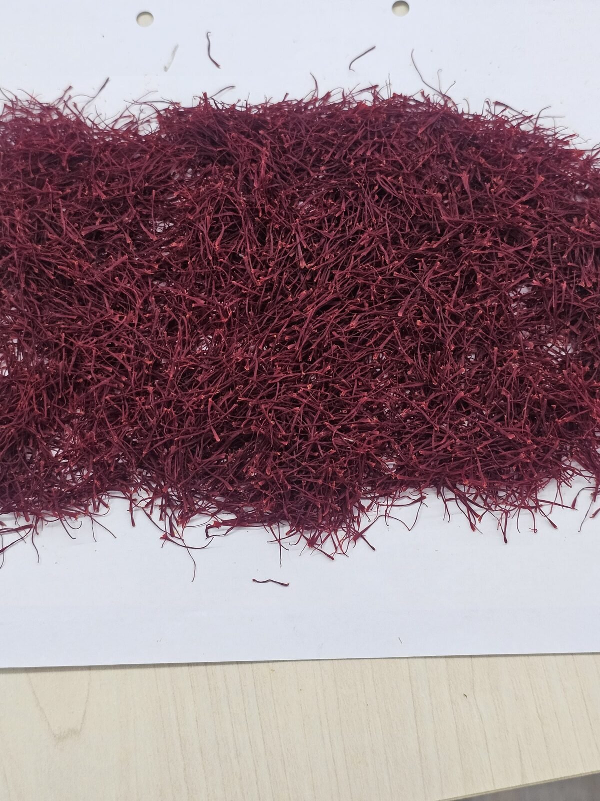 Dried saffron threads